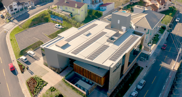 Sustentabilidade: reaproveitamento da água da chuva e captação de energia solar