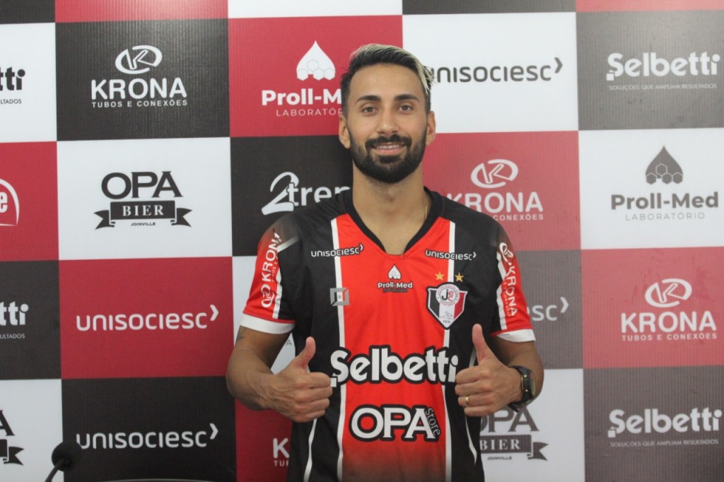 O atacante Matheus Pimenta tem 27 anos e atua pelas duas pontas do ataque O atacante Matheus Pimenta tem 27 anos e atua pelas duas pontas do ataque