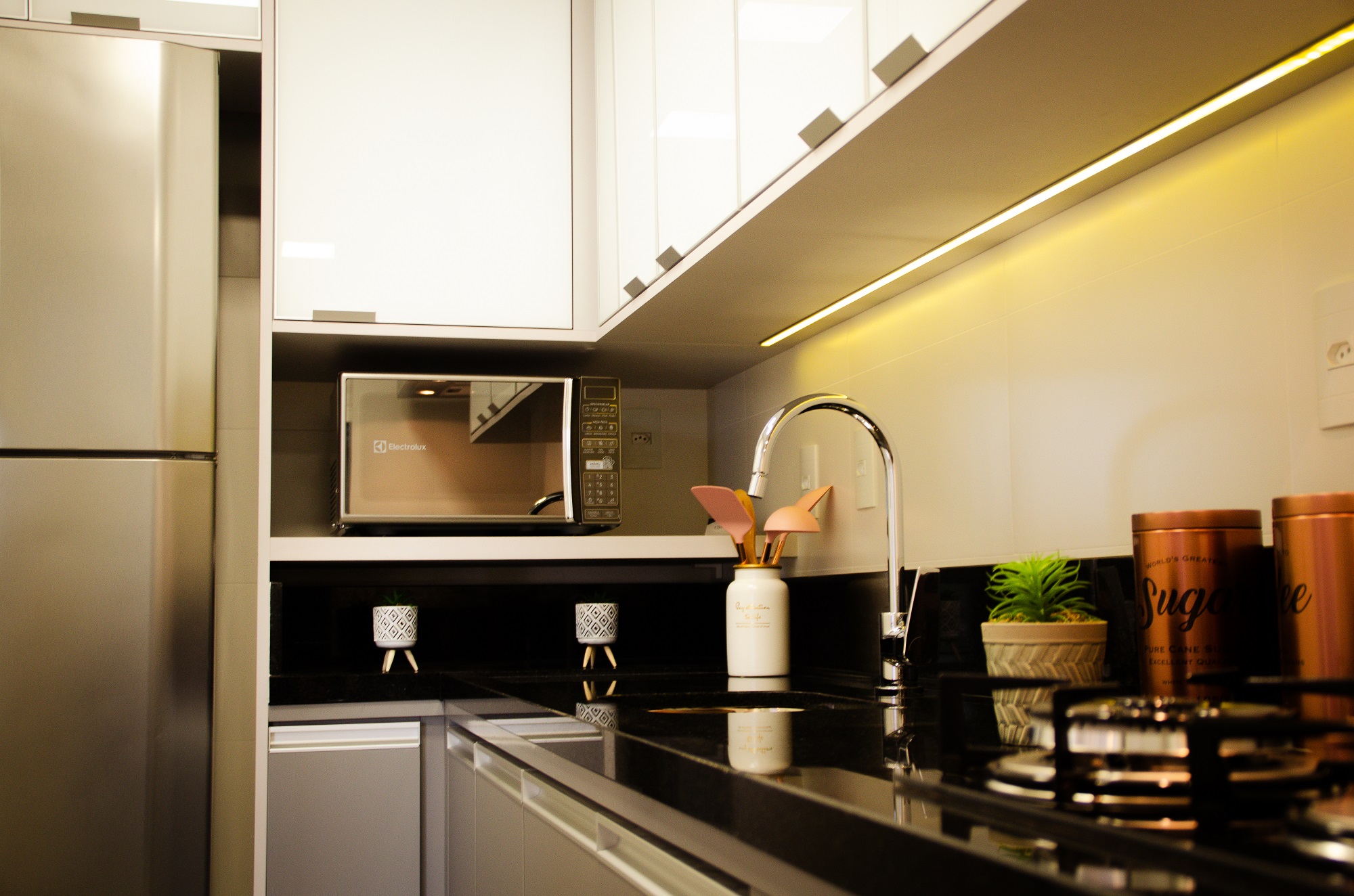 Todos os detalhes foram projetados visando o alto padrão e é possível conferir isso no apartamento decorado para visitação. Cetil Park Residence - Apto Decorado