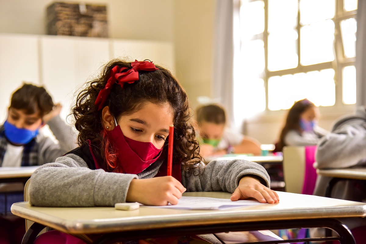 Os alunos receberão as cartas em 2026 Os alunos receberão as cartas em 2026