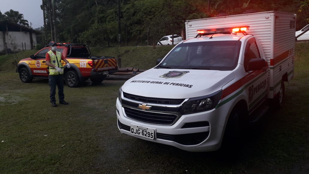 Polícia Civil, Corpo de Bombeiros e IGP estiveram no local Polícia Civil, Corpo de Bombeiros e IGP estiveram no local