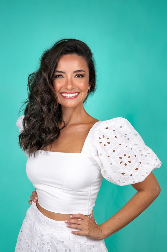 Diana Dias já fez participação especial com Ivete Sangalo em cima do trio Diana Dias já fez participação especial com Ivete Sangalo em cima do trio