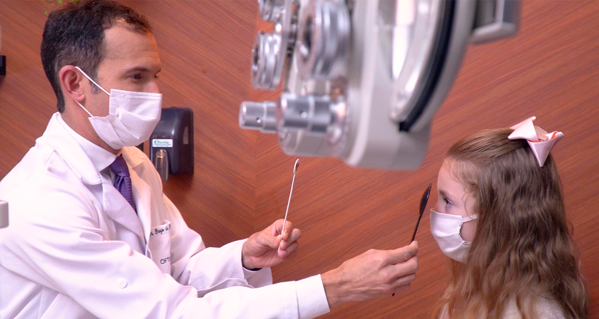 Dr. Diogo é especialista em oftalmopediatria.