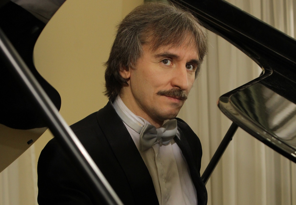 O russo Evgeni Mikhailov é uma das atrações internacionais do Pianístico Evgeni Mikhailov