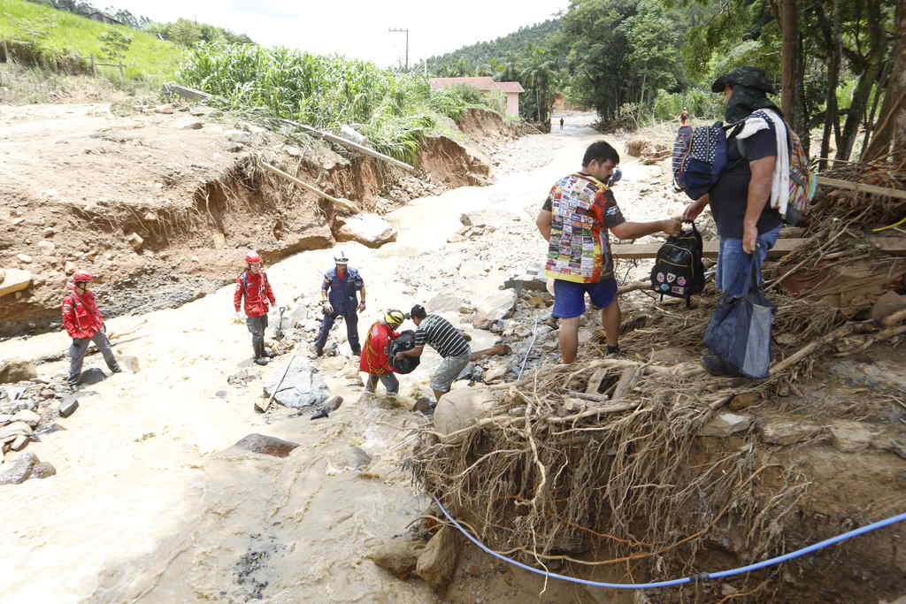 Estragos do temporal em Presidente Getúlio
