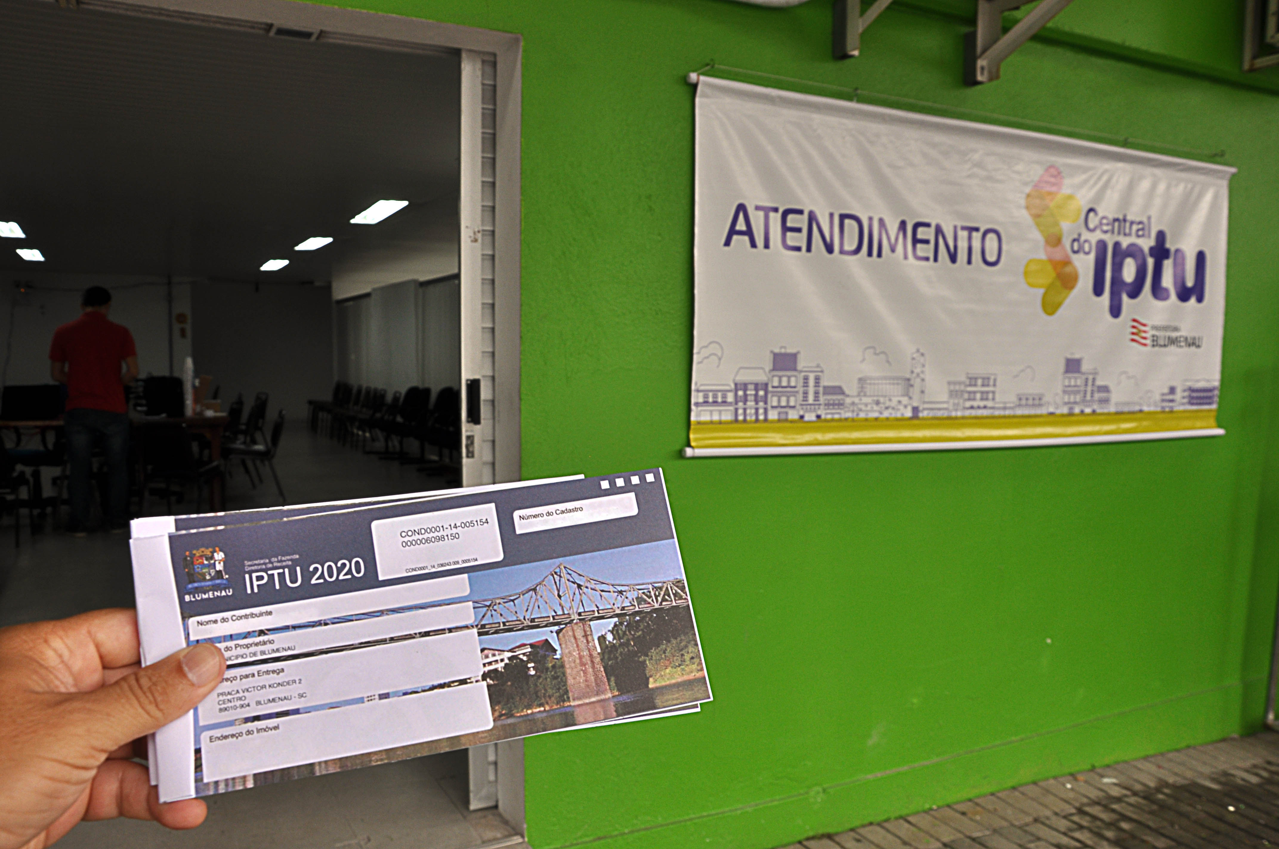 A expectativa da Secretaria da Fazenda é que sejam arrecadados cerca de R$ 97,5 milhões com este imposto A expectativa da Secretaria da Fazenda é que sejam arrecadados cerca de R$ 97,5 milhões com este imposto