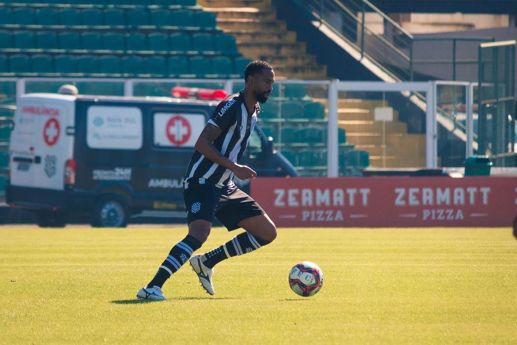 Guilherme Thiago é a referência da defesa Guilherme Thiago é a referência da defesa