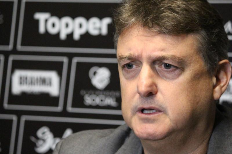 Cláudio Honigman assumiu o comando do Figueirense com a promessa de fazer futebol enxuto e saudável Cláudio Honigman assumiu o comando do Figueirense com a promessa de fazer futebol enxuto e saudável