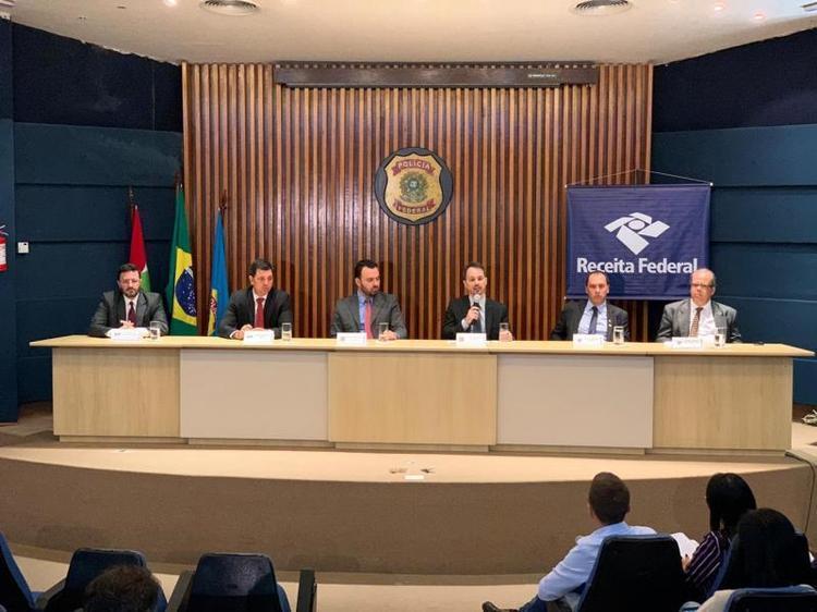 Operação prendeu suspeitos de fraude tributária que teria núcleo em SC Operação prendeu suspeitos de fraude tributária que teria núcleo em SC