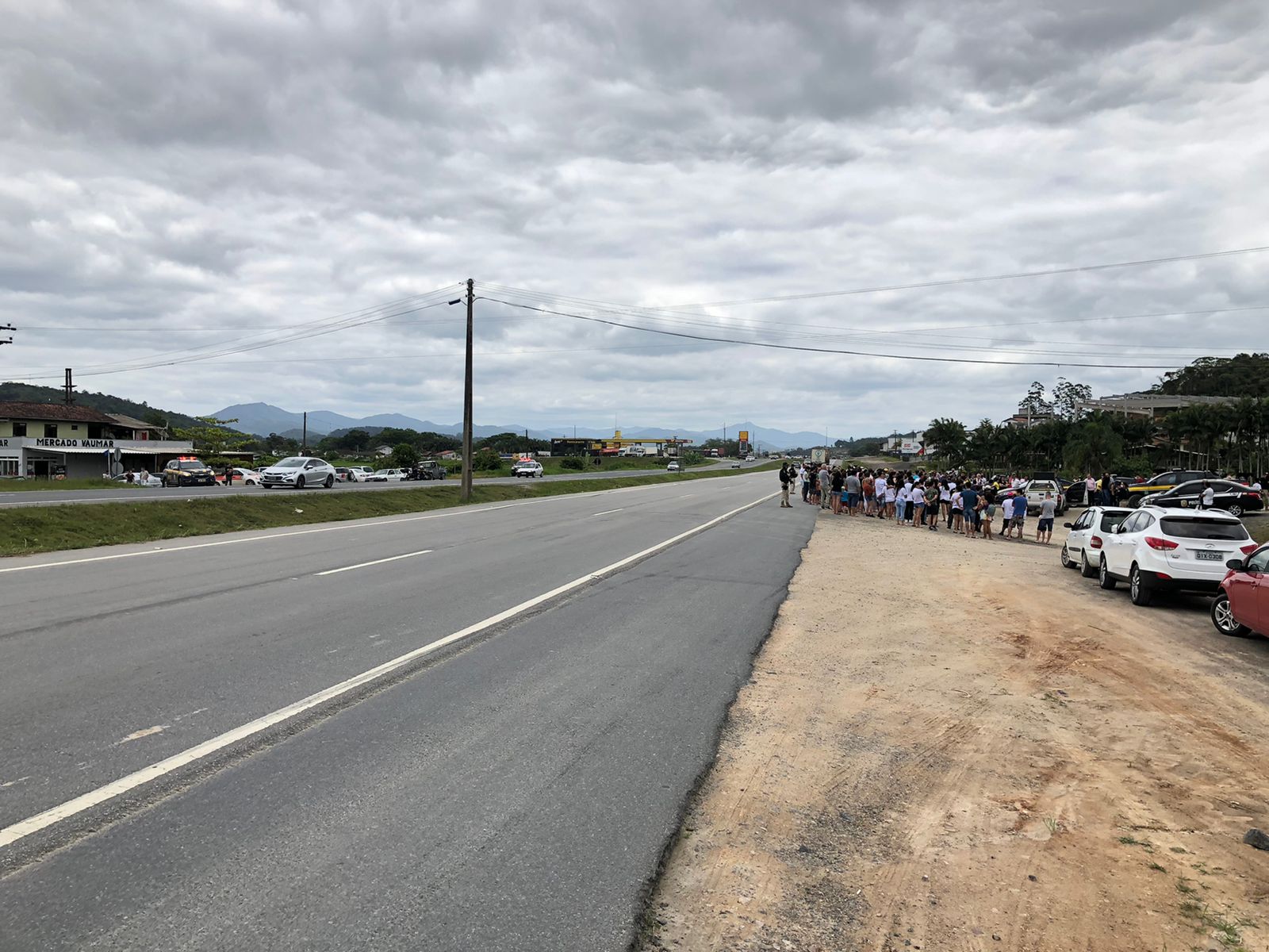 Protesto relembrou inúmeras vítimas de atropelamento no trecho