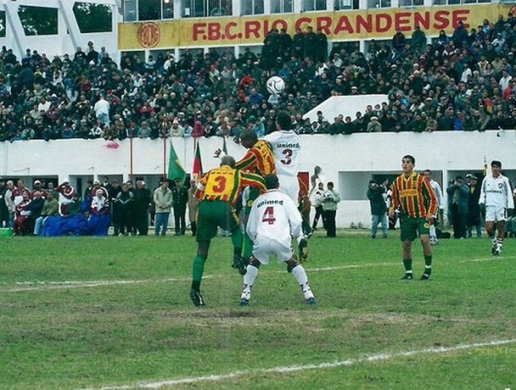 Rio Grande x Fluminense, o jogo do centenário do Vovô em 2000