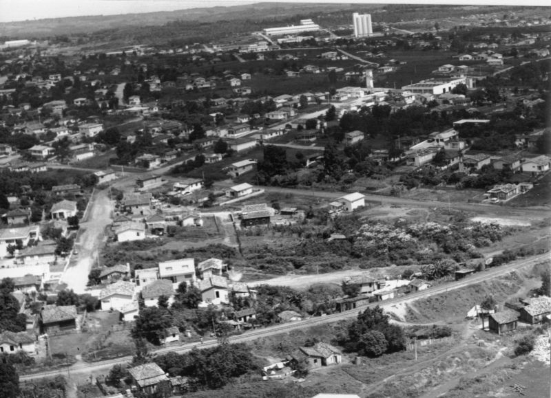 O triângulo visível na foto é o terreno onde a Rodoviária foi construída; a foto é de 1974 O triângulo visível na foto é o terreno onde a Rodoviária foi construída; a foto é de 1974