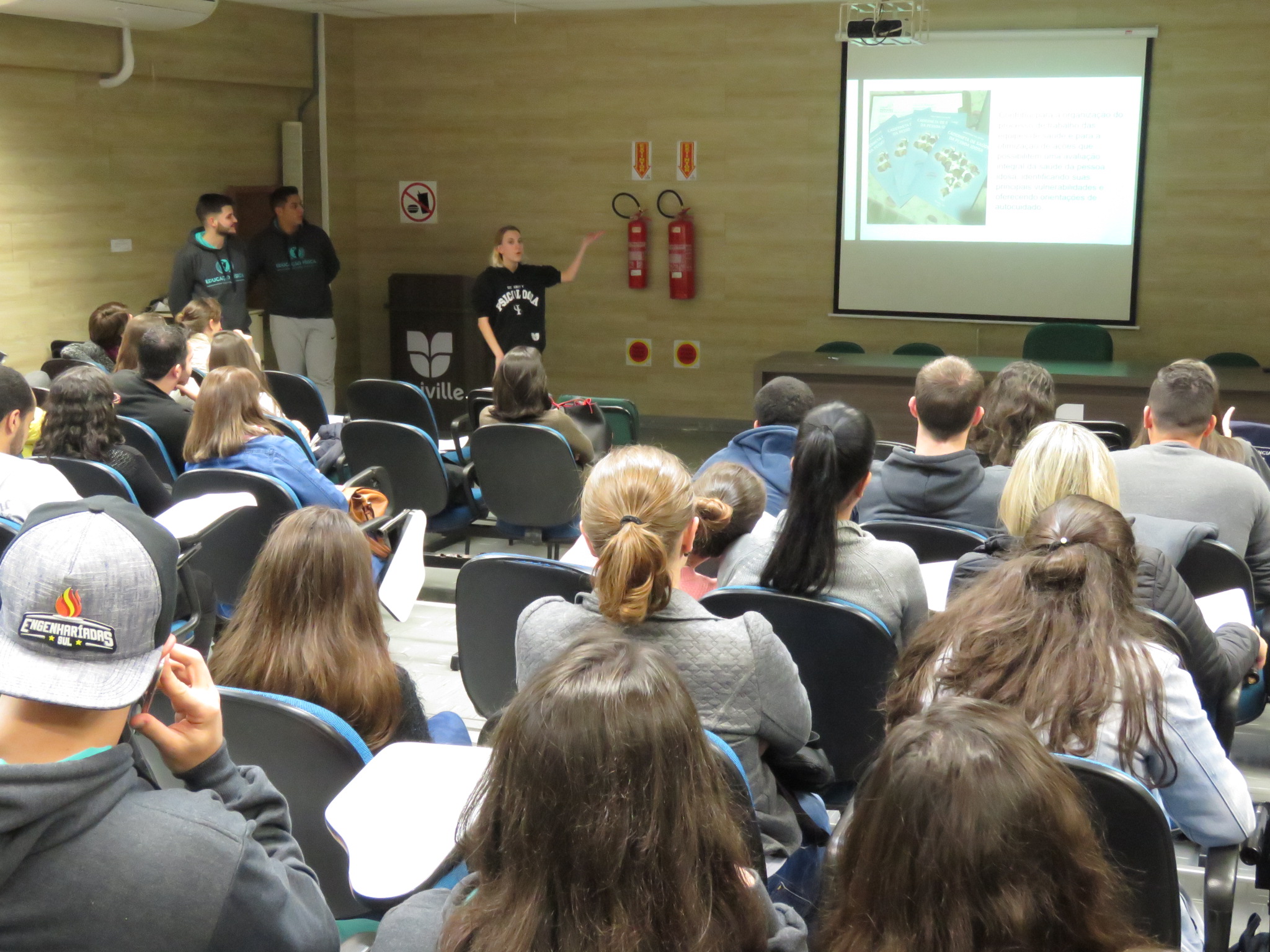 Seminário contribui para a troca de experiência e para o aprendizado dos acadêmicos