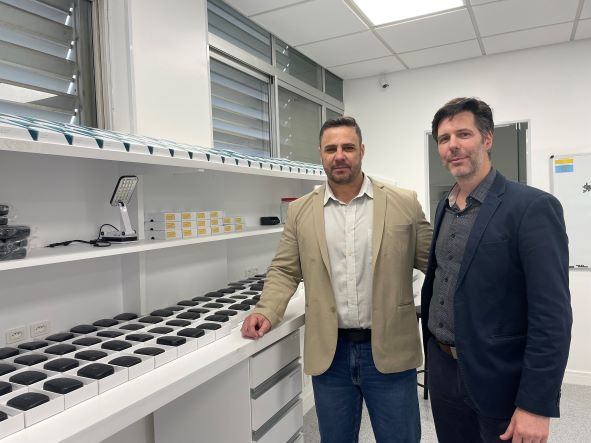 Os cofundadores da empresa, Alexandre Ferreira (E) e Guillaume Barrault Os cofundadores da empresa, Alexandre Ferreira e Guillaume Barrault