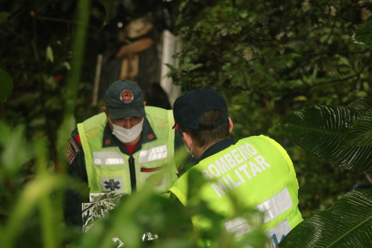 Bombeiros atenderam a vítima Bombeiros atenderam a vítima