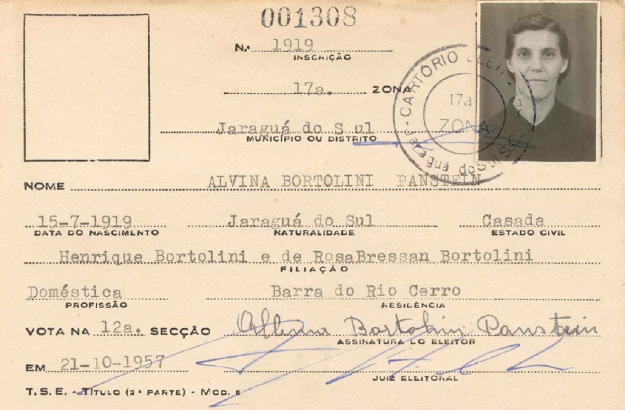 Documento de Alvina Bortolino Panstein, de Jaraguá do Sul Documento de Alvina Bortolino Panstein, de Jaraguá do Sul