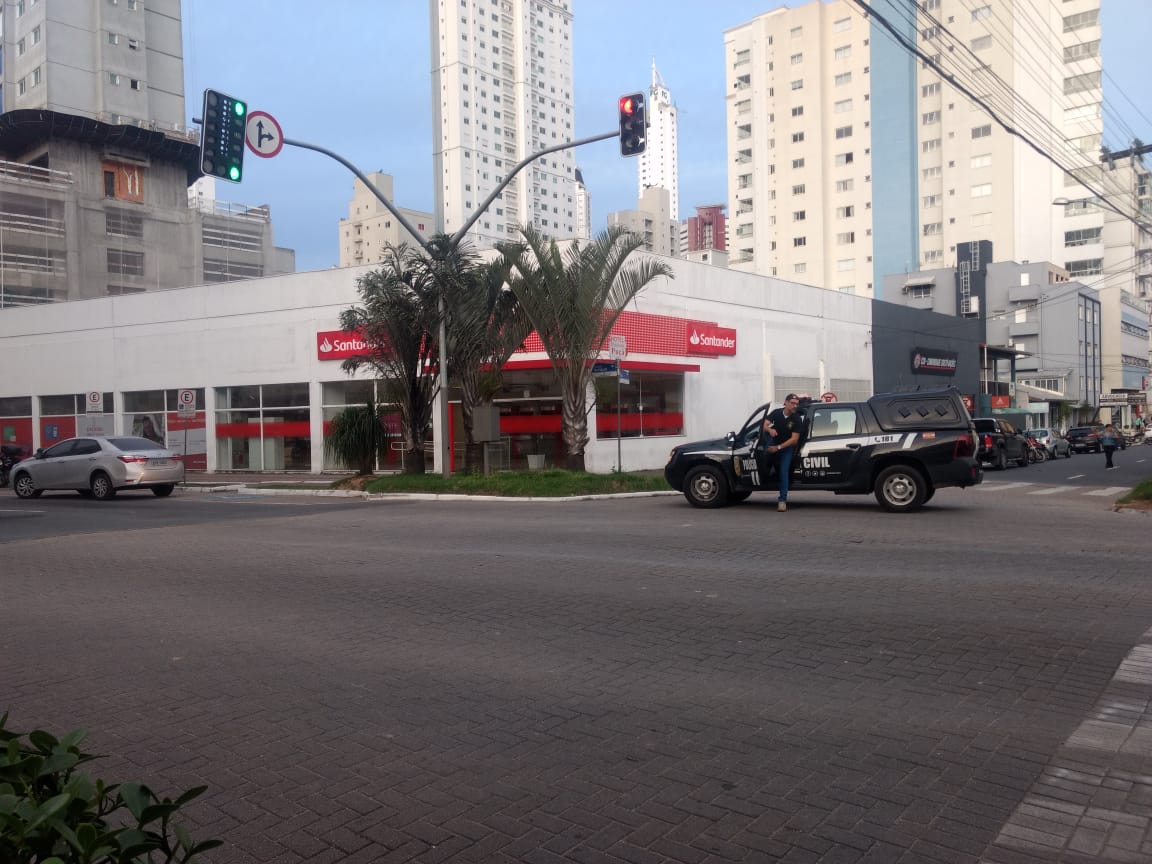 Assalto a agência bancária em Balneário Camboriú