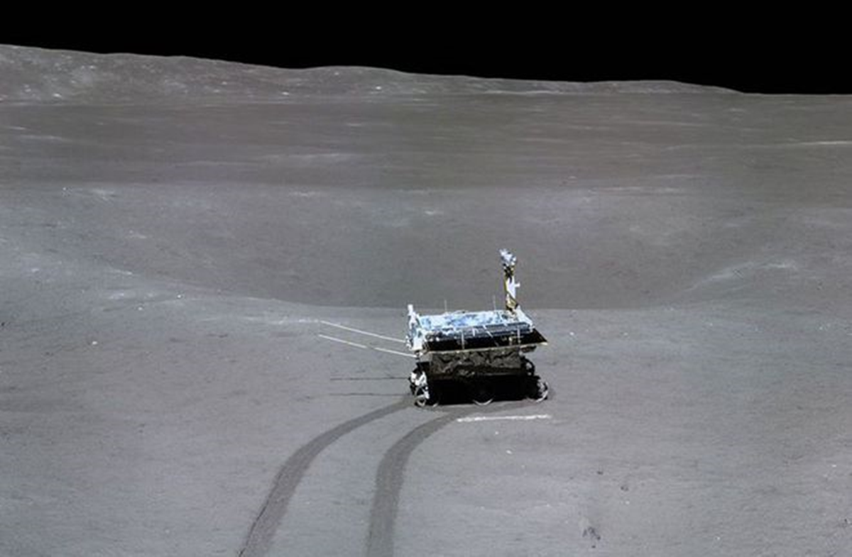 Yutu-2 deixando suas Yutu-2 deixando suas