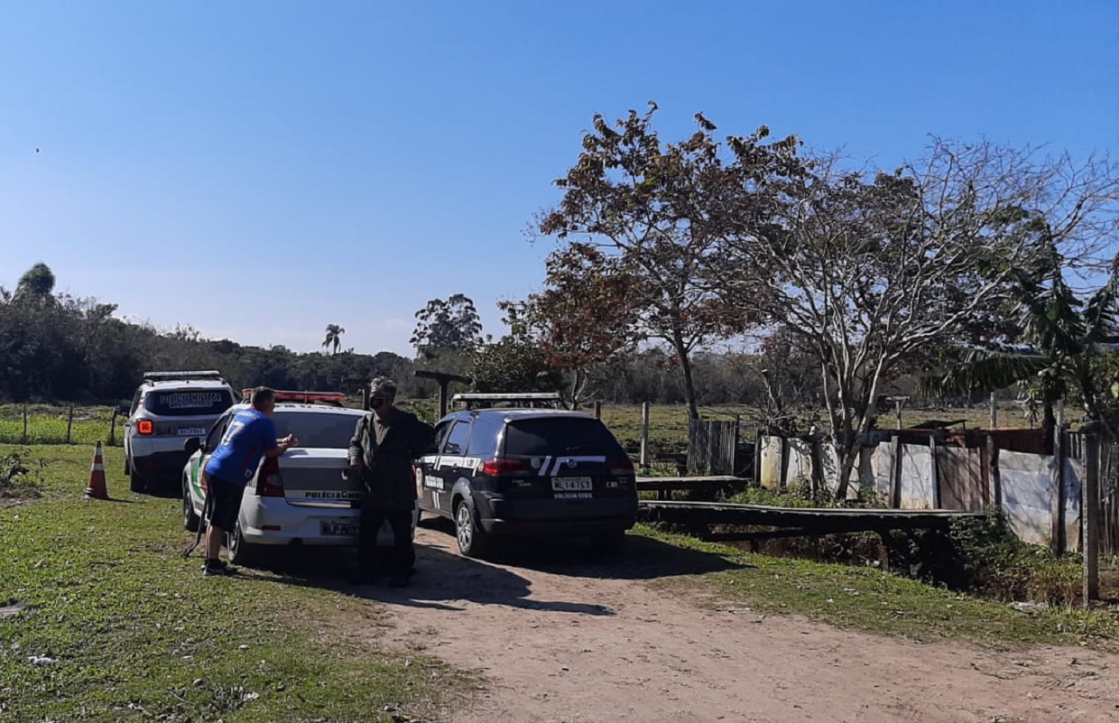 Local onde o corpo decapitado foi encontrado pela polícia