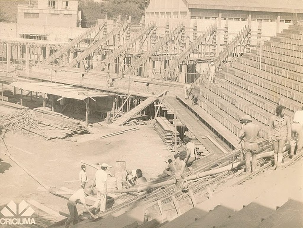 Heriberto Hülse em obras para a Libertadores de 92 Heriberto Hülse em obras para a Libertadores de 92