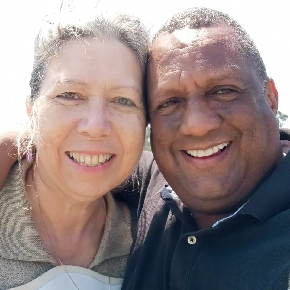 — A gente procura manter o bom astral. O diagnóstico está no papel, mas não está impresso na minha alma — conta. — A gente procura manter o bom astral. O diagnóstico está no papel, mas não está impresso na minha alma — conta.