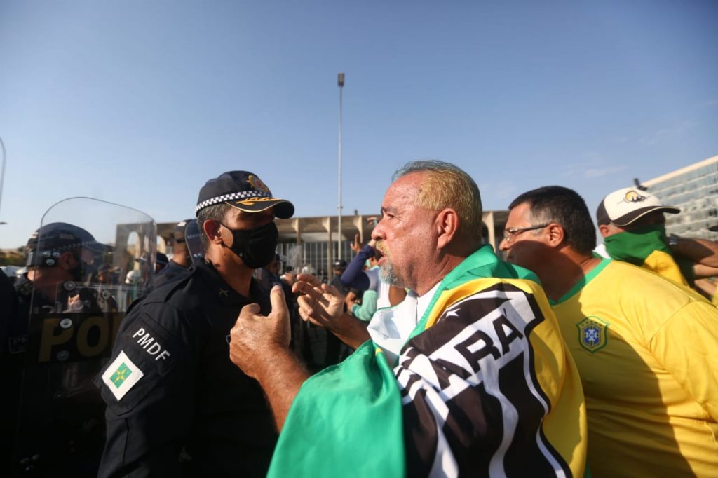 Manifestantes tentaram novamente chegar ao STF