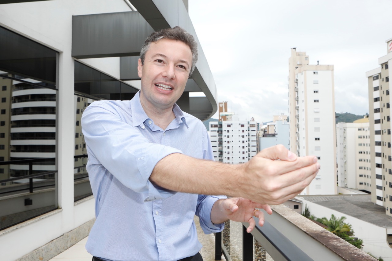 Napoleão disse que não recebeu sondagem para ocupar cargo no governo estadual Napoleão disse que não recebeu sondagem para ocupar cargo no governo estadual