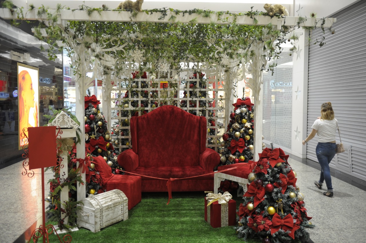 Trono já está à espera do Papai Noel Trono de Natal
