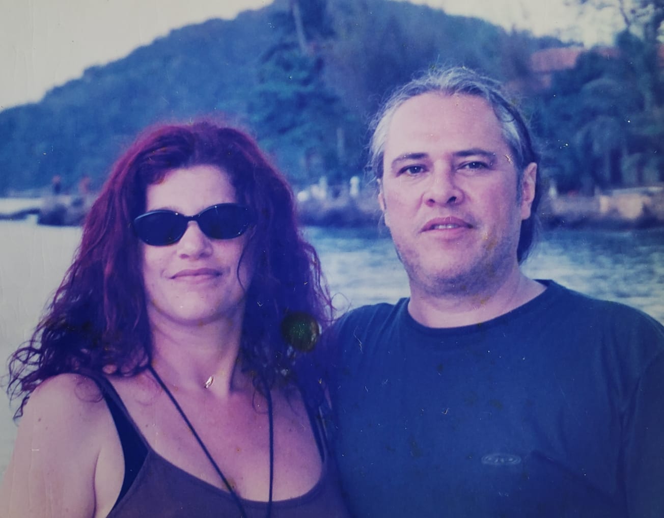 Paulo Rafael e a esposa Cacá Orle em Sambaqui, no Norte da Ilha Paulo Rafael e a esposa Cacá Orle em Sambaqui, no Norte da Ilha