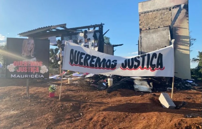 Familiares protestaram no sábado pedindo justiça pela morte da jovem Familiares protestaram no sábado pedindo justiça pela morte da jovem