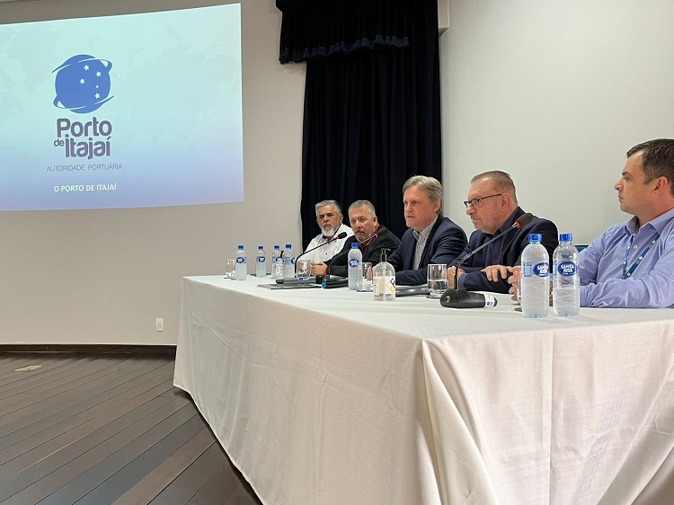 Reunião ocorreu no Porto de Itajaí