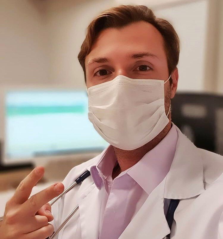 médico