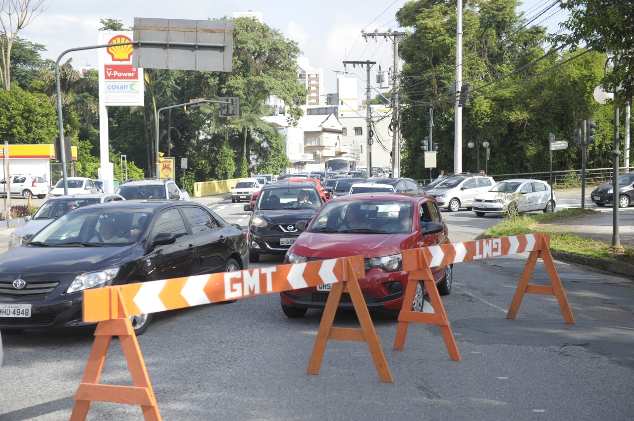 Trânsito complicado na região.