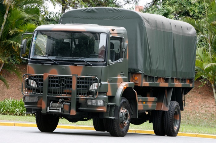Caminhão que levava os militares é conhecido como Mercedes 5 TON
